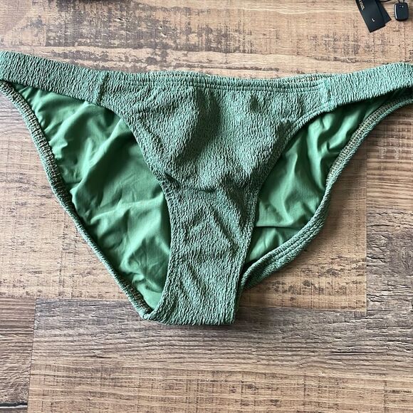 NWT ViX Firenze Liz Ruffle Top and Fany Classic Bottoms SET in Army Green L - Picture 9 of 12
